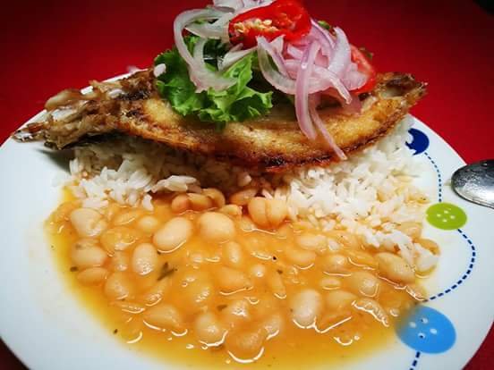 CACHEMA FRITA CON MENESTRA PARTIDA